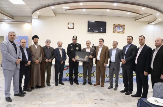 دیدار رییس، اعضای شورای اسلامی و شهردار رشت با فرمانده مرکز آموزش تخصص های دریایی باقرالعلوم(ع) نداجا رشت