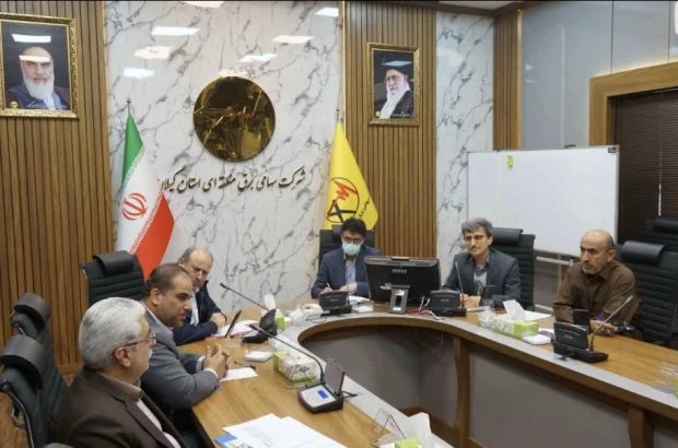 تلاش شبانه روزی برای عبور از گرمای تابستان بدون خاموشی تلاش شبانه روزی برای عبور از گرمای تابستان بدون خاموشی