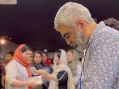 چرا جشن امضای کتاب سروش صحت در رشت شلوغ است!؟ چرا جشن امضای کتاب سروش صحت در رشت شلوغ است!؟