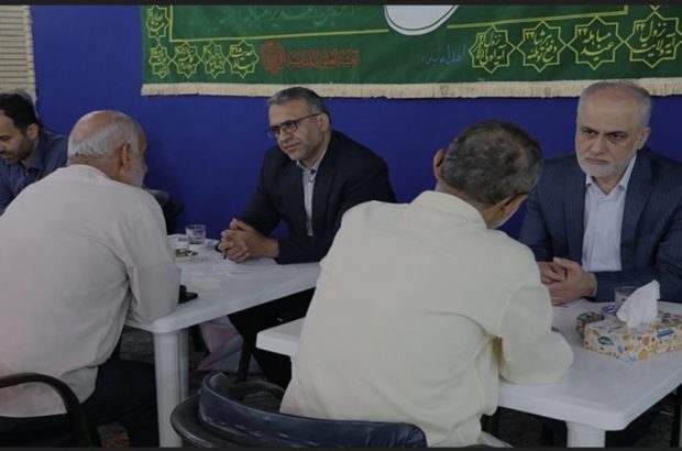 حضور جمعی از اعضای شورای قضایی استان در مساجد شهر رشت در راستای پاسخگویی به سوالات و مشکلات مردم حضور جمعی از اعضای شورای قضایی استان در مساجد شهر رشت در راستای پاسخگویی به سوالات و مشکلات مردم