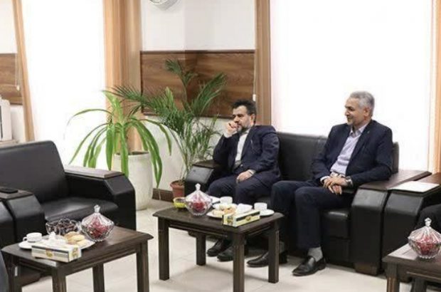 مردم ولی نعمت ما هستند مردم ولی نعمت ما هستند