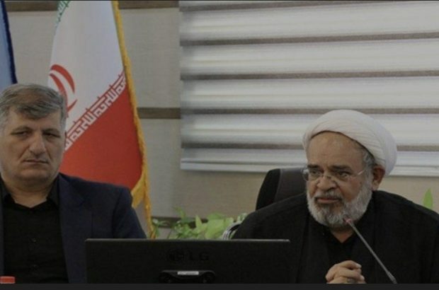 باید تمامی سازمان ها و نهاد ها با وحدت ، همدلی ، هم افزایی و کار جمعی از مشکلات مردم گره گشایی نمایند