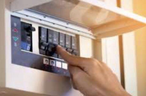 تشدید نظارت بر مصرف برق مشترکان اداری/ برق مشترکان اداری پرمصرف قطع می شود