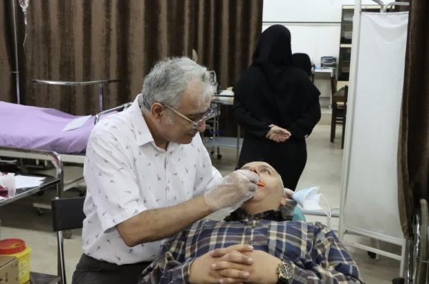 اجرای طرح غربالگری بهداشت دهان و دندان در دانشگاه آزاد اسلامی واحد رشت