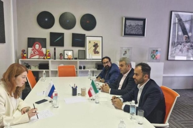 شهردار و عضو شورای شهر رشت به دعوت رسمی مدیرکل صنایع خلاق آژانس ابتکارات استراتژیک روسیه از دانشگاه صنایع خلاق مسکو بازدید کردند. شهردار و عضو شورای شهر رشت به دعوت رسمی مدیرکل صنایع خلاق آژانس ابتکارات استراتژیک روسیه از دانشگاه صنایع خلاق مسکو بازدید کردند.