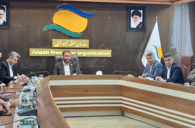 پیش بینی ۱۲۰ هزار میلیاردتومان در حوزه سرمایه گذاری خارجی تاپایان سال/کسب رتبه نخست در کلیه شاخص ها در ارزیابی سال گذشته/ تمبر سفیر بدون مرز / راه اندازی پایگاه نظام نشانی استاندارد در منطقه آزاد انزلی