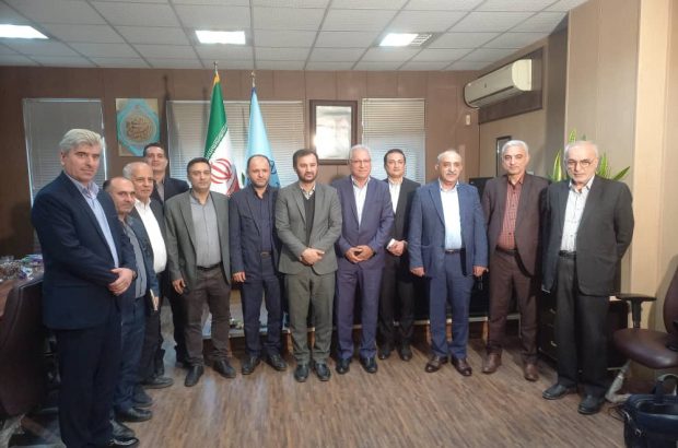 اولین نشست هم اندیشی مدیران واحدهای تولید فولاد شهر صنعتی رشت در دادگستری سنگر برگزار شد