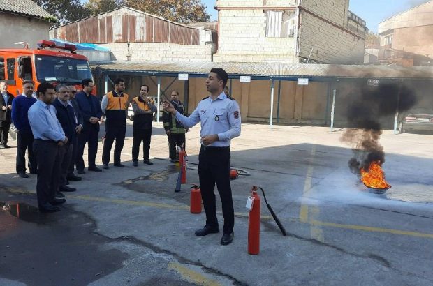 دوره آموزشی روش های اطفاء حریق در شركت توزیع نیروی برق گیلان