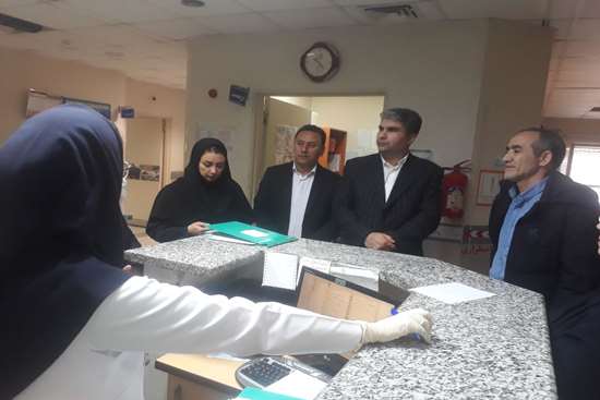 مدیر درمان دانشگاه علوم پزشکی گیلان ازبیمارستان ولیعصر (عج) رودبار بازدید کرد مدیر درمان دانشگاه علوم پزشکی گیلان ازبیمارستان ولیعصر (عج) رودبار بازدید کرد