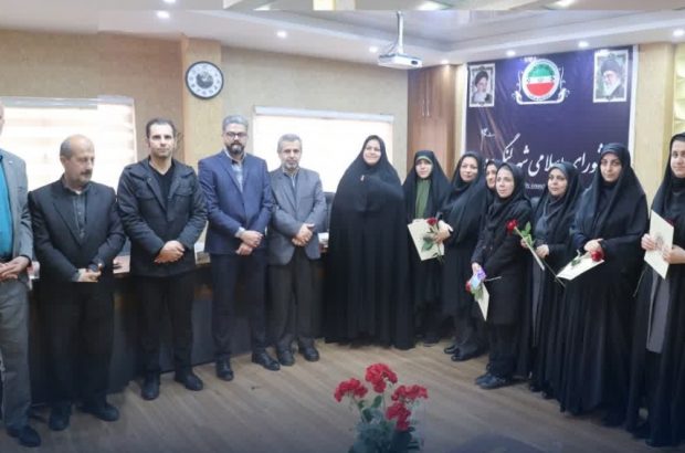 تجلیل از،بانوان شاغل در شهرداری لنگرود به مناسبت میلاد حضرت فاطمه (س) و روز زن تجلیل از،بانوان شاغل در شهرداری لنگرود به مناسبت میلاد حضرت فاطمه (س) و روز زن