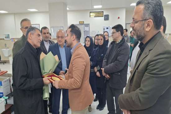 اهدای یک دستگاه دیالیز به بیمارستان امام خمینی (ره) اهدای یک دستگاه دیالیز به بیمارستان امام خمینی (ره)