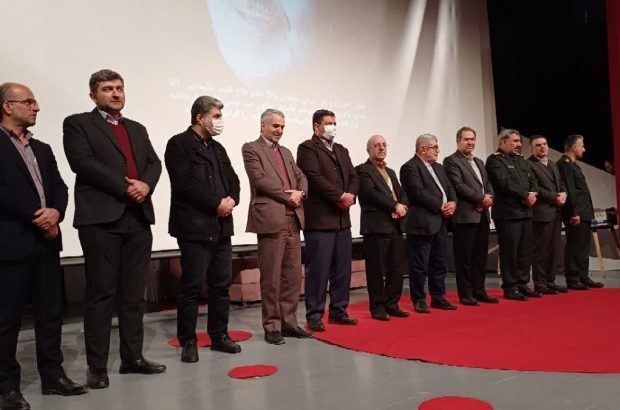 حضور مدیر مخابرات منطقه گیلان به مناسبت دهه فجر در همایش مدیریت جهادی در مکتب امام خمینی (ره)