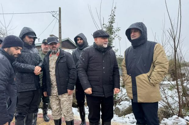 بازدید دادستان مرکز استان گیلان از وضعیت محور ژ۵ "شهید سلیمانی" رشت بازدید دادستان مرکز استان گیلان از وضعیت محور ژ۵ “شهید سلیمانی” رشت