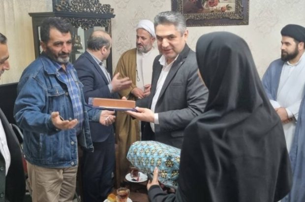 دیدار مدیرکل بهزیستی گیلان با جانباز سرافراز ” گدا علی زرین کلاه ” در شهرستان رضوانشهر