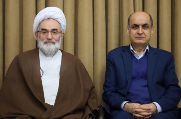 پیام مشترک استاندار و نماینده ولی فقیه در گیلان به مناسبت یوم الله ۲۲ بهمن پیام مشترک استاندار و نماینده ولی فقیه در گیلان به مناسبت یوم الله ۲۲ بهمن