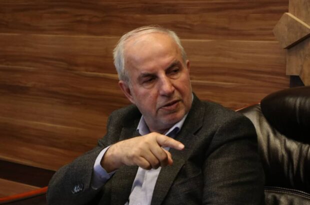 ۳۰۰ کارگر فولاد خزر گیلان در آستانه بیکاری/ وزارت علوم و مسوولان دانشگاه امام صادق پاسخگو باشند