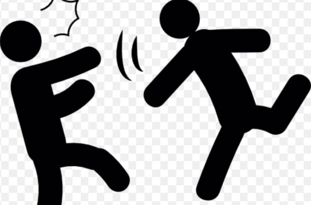 ضرب و شتم یکی از پیشکسوتان بزرگ عرصه ورزشی تالش در محل اداره ورزش و جوانان توسط کارمند آن اداره ضرب و شتم یکی از پیشکسوتان بزرگ عرصه ورزشی تالش در محل اداره ورزش و جوانان توسط کارمند آن اداره