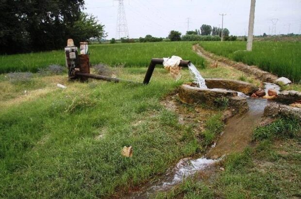 برق چاه‌های كشاورزی در چارچوب پروانه بهره‌برداری آب به طور كامل تامین می‌شود