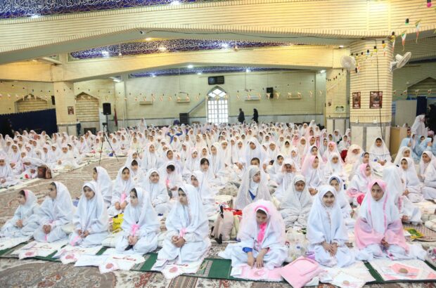 جشن فرشتههای زمینی در مصلی بندرانزلی برگزار شد جشن فرشتههای زمینی در مصلی بندرانزلی برگزار شد