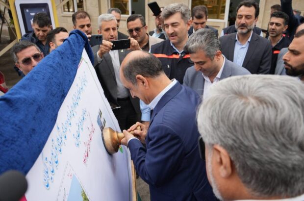 رونمایی از تمبر اختصاصی «خدمتی ماندگار برای نوسازی و بهسازی شبكه‌های توزیع برق گیلان»