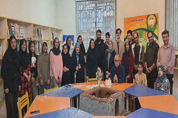 کانونی‌ها زاد‌روز خالق «هستی» را جشن‌گرفتند/ تولد واژه‌ها؛ آیینی در نکوداشت فرهاد‌حسن‌زاده