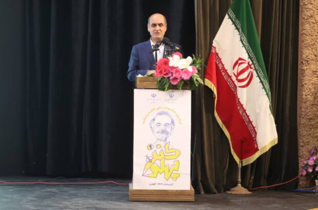 ادبیات، طنز و نقد؛ سه گانه ای برای تعالی فرهنگی ادبیات، طنز و نقد؛ سه گانه ای برای تعالی فرهنگی