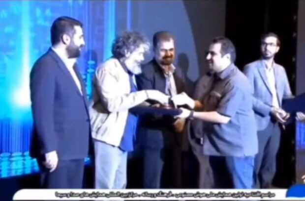 درفک، پیشگام پالایش هوش مصنوعی در رسانه‌های ایران