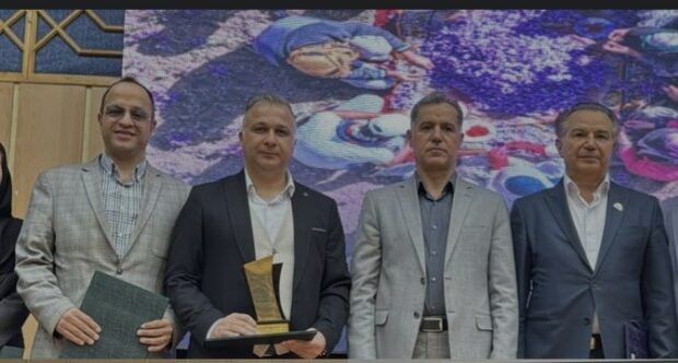 تجلیل از برگزیدگان جشنواره امتنان همزمان با هفته کار و کارگر / موفقیت شرکت فناور آرمان کاسپین، در جشنواره امتنان همزمان با هفته کار و کارگر تجلیل از برگزیدگان جشنواره امتنان همزمان با هفته کار و کارگر / موفقیت شرکت فناور آرمان کاسپین، در جشنواره امتنان همزمان با هفته کار و کارگر