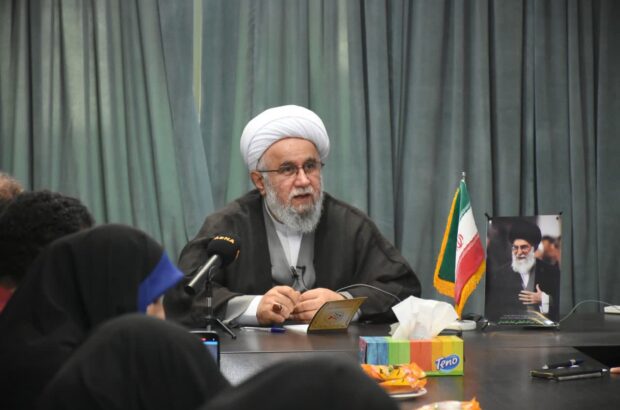 لزوم تولید محتوای مناسب از نظام ولایی توسط رسانه ها