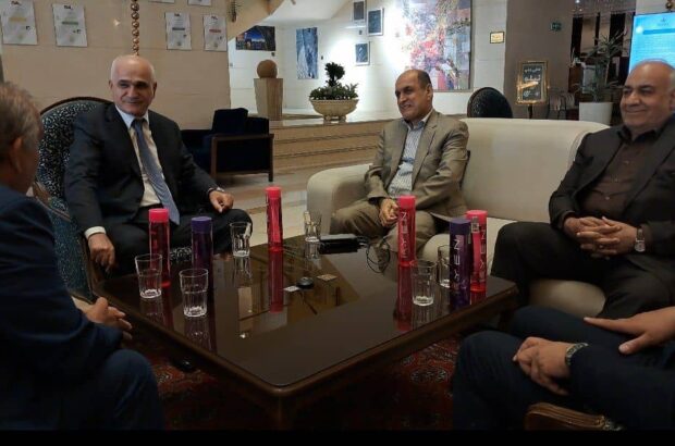 تأکید استاندار گیلان و معاون نخست‌وزیر آذربایجان بر تکمیل راه‌آهن رشت ـ آستارا