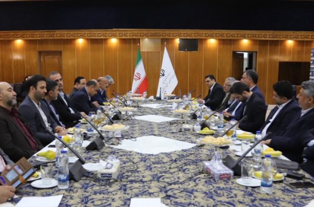 تاكید دبیر شورای‌عالی مناطق آزاد و استاندار گیلان بر نقش محوری منطقه آزاد انزلی در اقتصاد شمال كشور