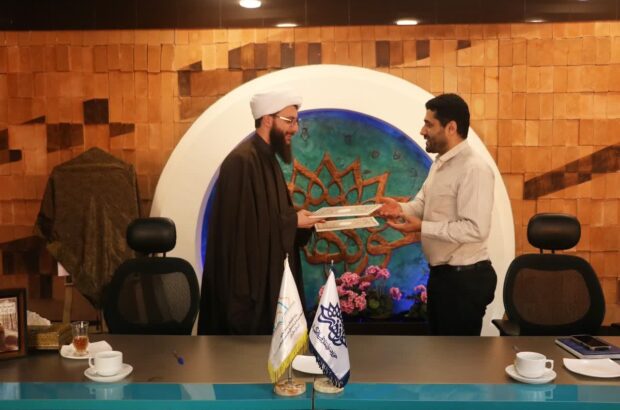 لزوم تشکيل شبکه‌اي از هنرمندان دغدغه‌مند/ هنر انقلابي هنر متعهد است