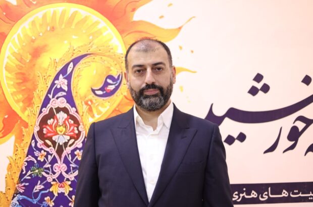 برپایی نمایشگاه خانه خورشید حکایت از زنده بودن هنر ایران اسلامی دارد برپایی نمایشگاه خانه خورشید حکایت از زنده بودن هنر ایران اسلامی دارد