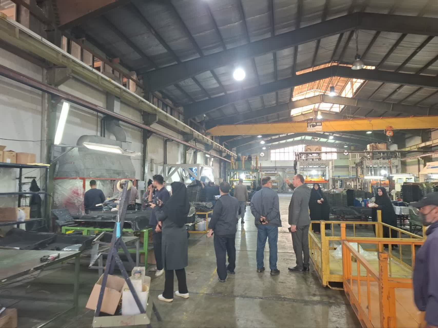 تعهد و کارآمدی کارگران، رمز ماندگاری شمال پلاستیک / هیچ وقت طناب تولید پاره نشد تعهد و کارآمدی کارگران، رمز ماندگاری شمال پلاستیک / هیچ وقت طناب تولید پاره نشد