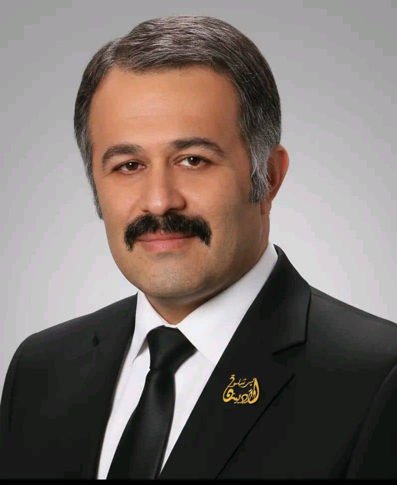 شاعر، نویسنده و پژوهشگر فرهنگ عامه ایرانی در فهرست «۱۰۰ چهره ادبی تأثیرگذار سال ۲۰۲۵» ادبیات بارسلونا در جهان