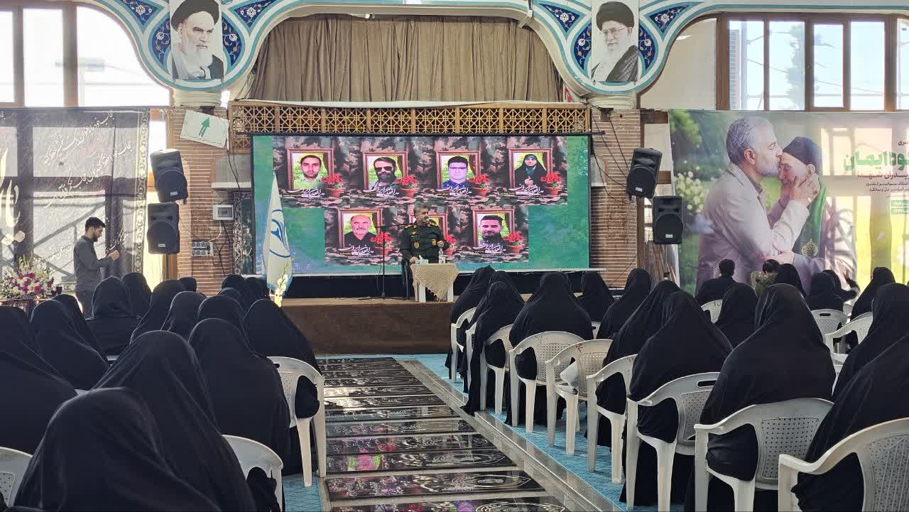 حافظان امنیت با دست خالی در مقابل تروریست های مسلح ایستادگی کردند حافظان امنیت با دست خالی در مقابل تروریست های مسلح ایستادگی کردند